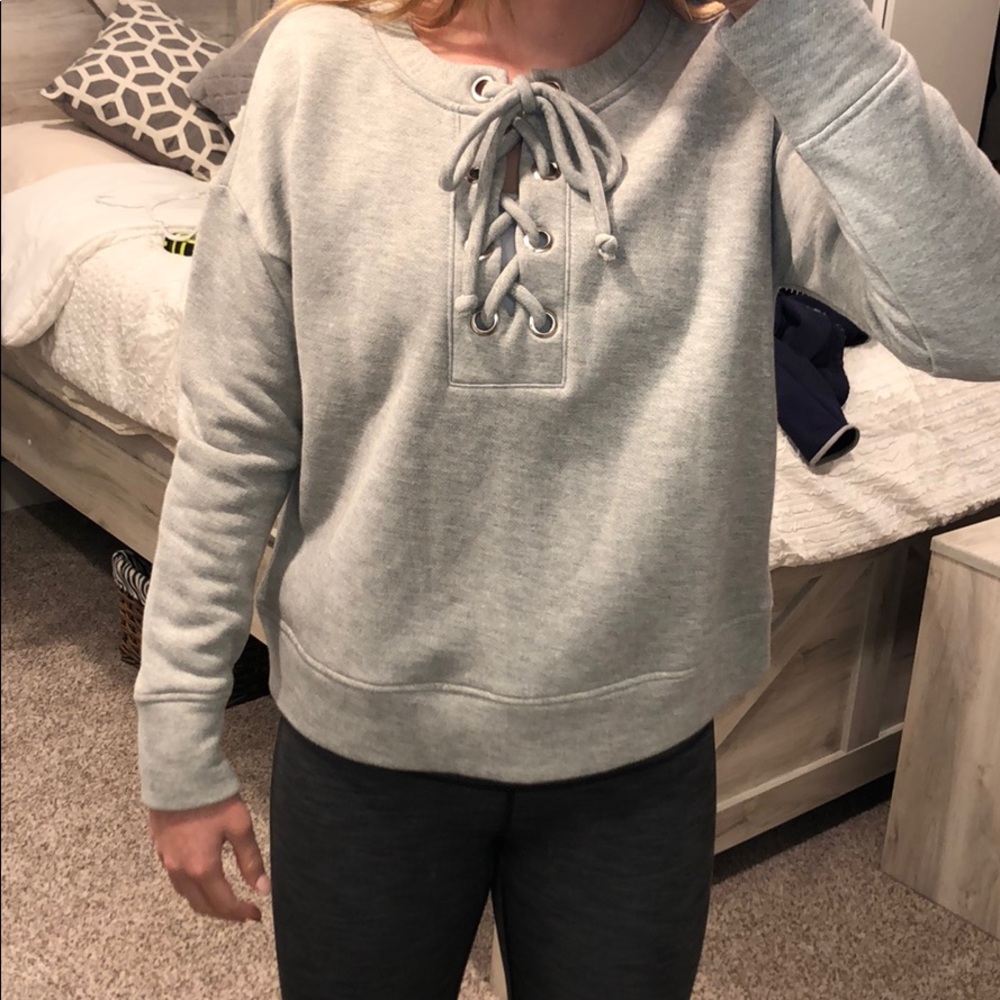 Gray sweatshirt